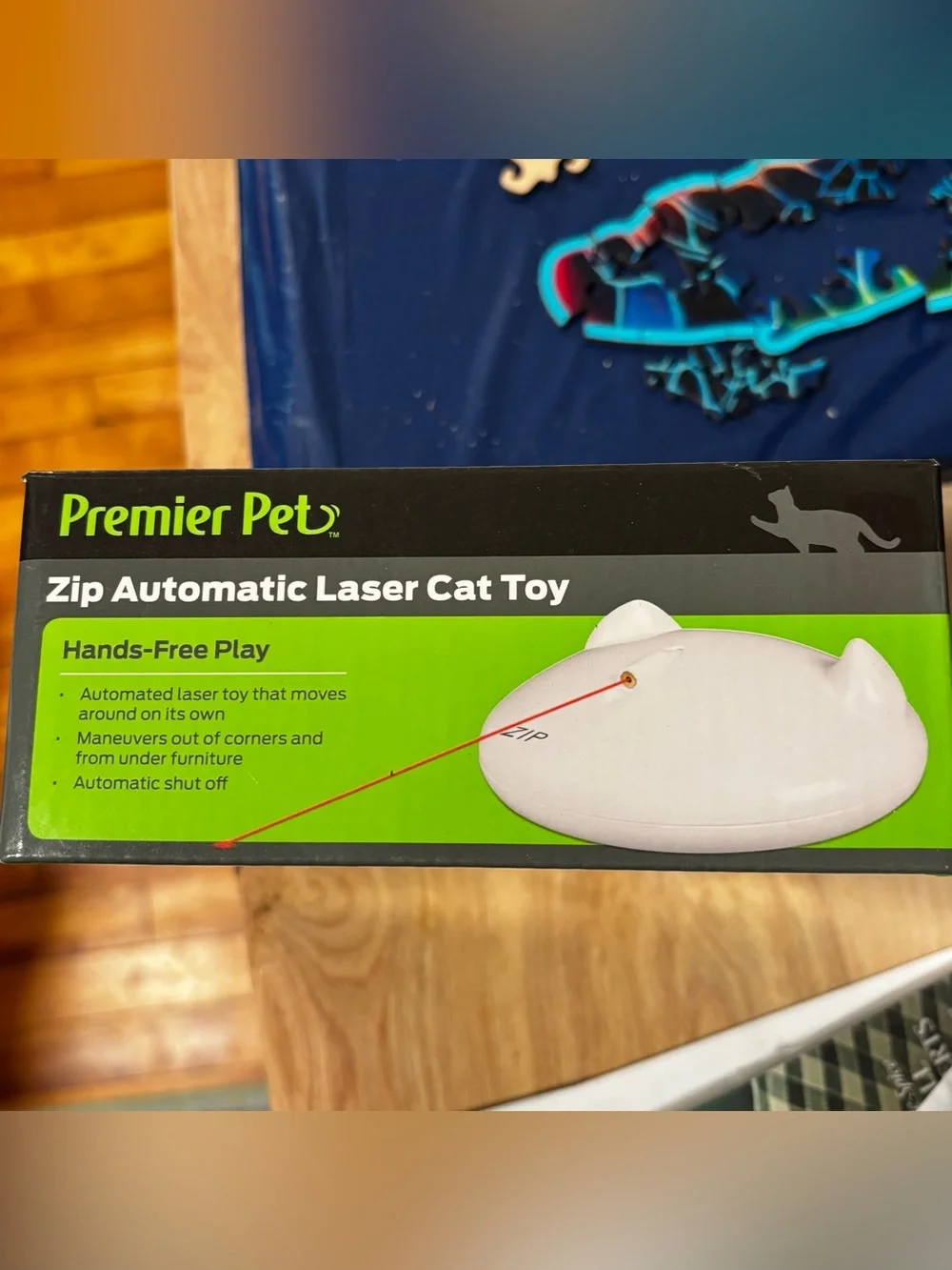 Premier Pet White Automatic Laser Cat Toy with Red Laser